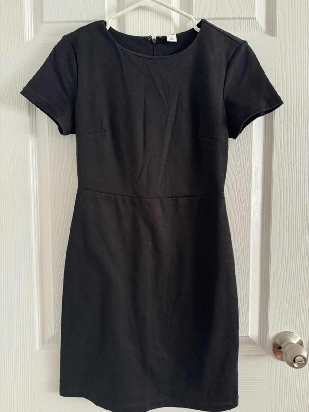 Old Navy Black Short-Sleeve Mini Sheath Dress